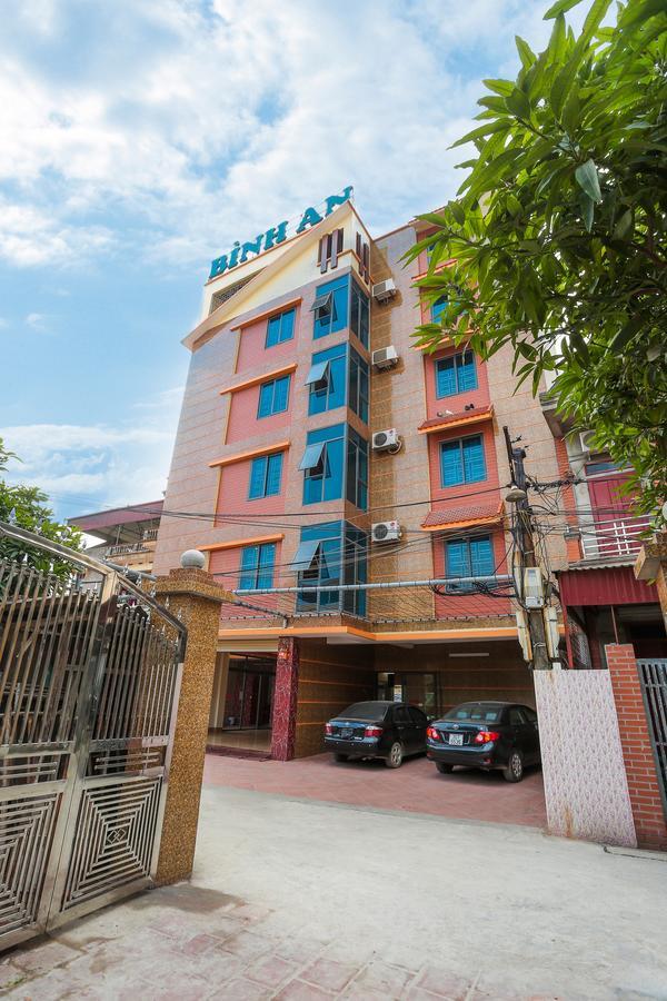 Binh An Hotel Нойбай Экстерьер фото